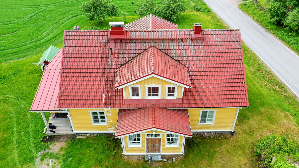Talo ennen maalausta