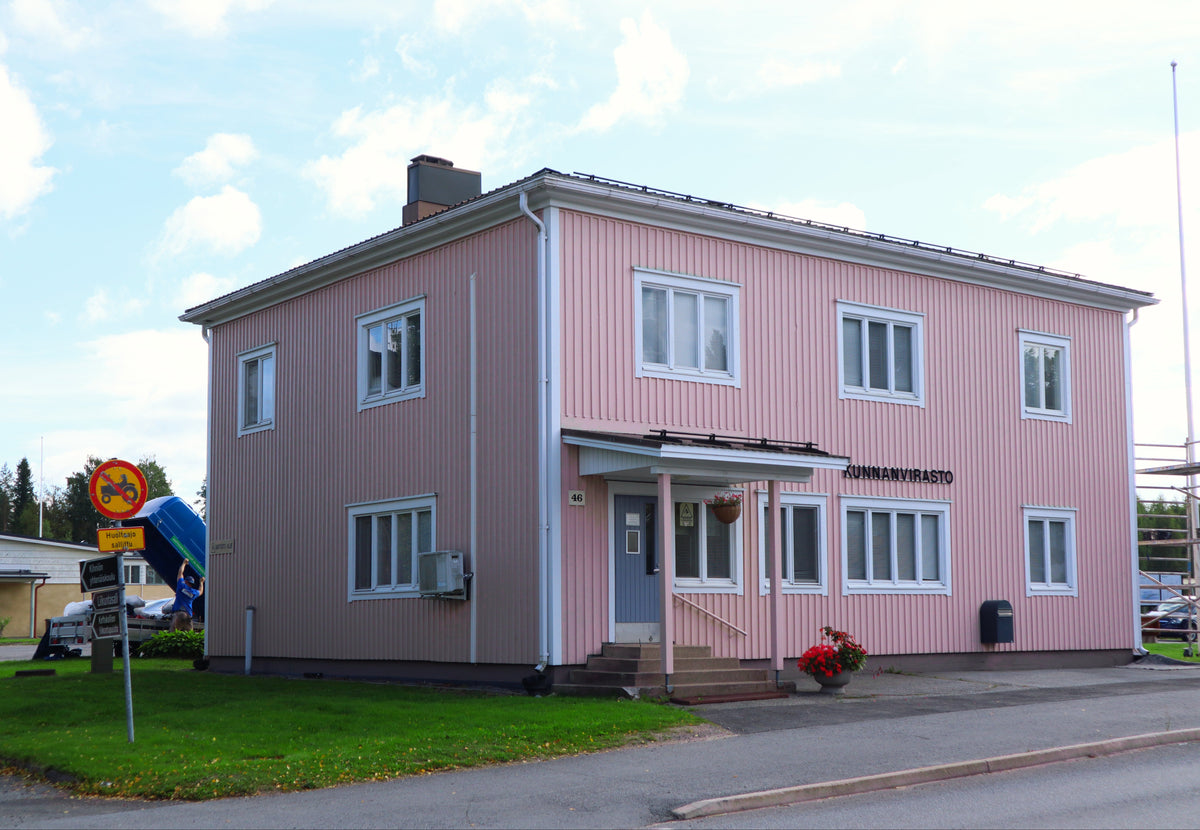Talo maalauksen jälkeen