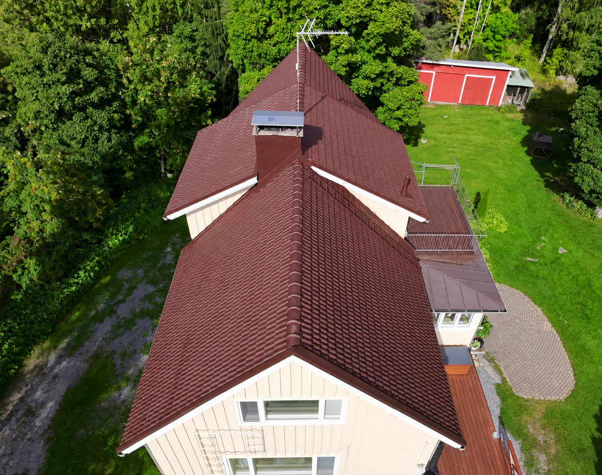 Talo maalauksen jälkeen