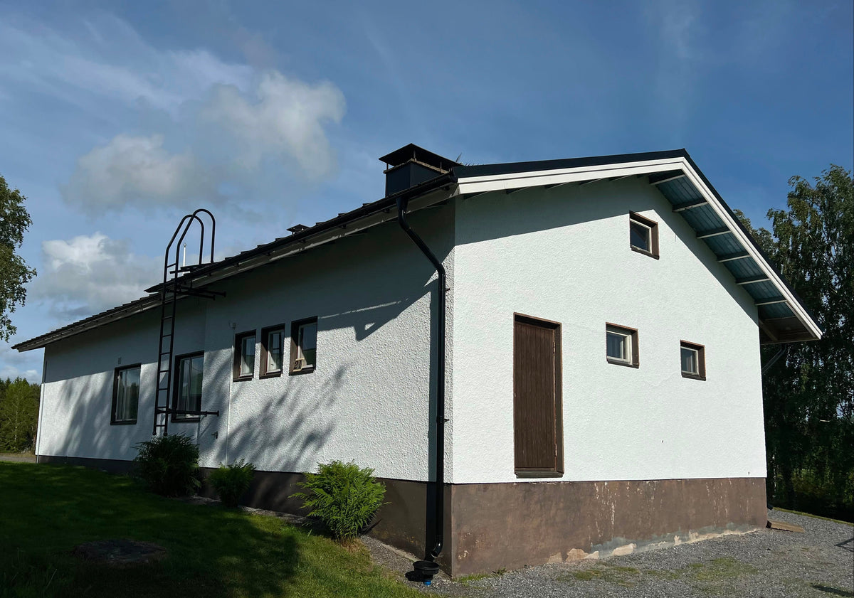 Talo maalauksen jälkeen