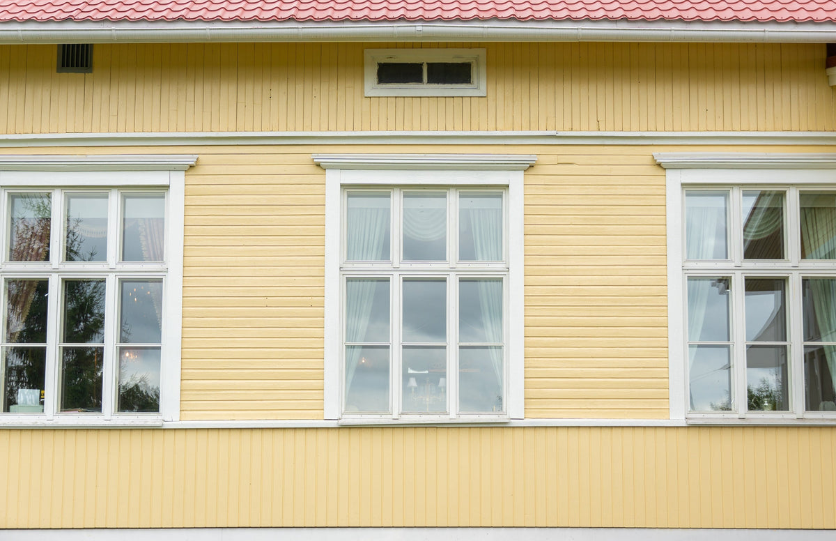 Talo maalauksen jälkeen